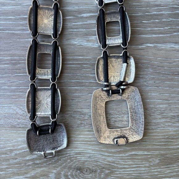 Concho Medallion Silver Stretchy Belt Linked Black Elastic Rubber Band One Size
